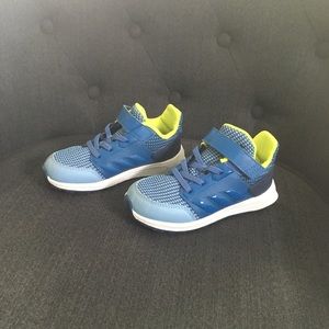 NWOT Never Worn Adidas Little Kids Sneakers Sz 10